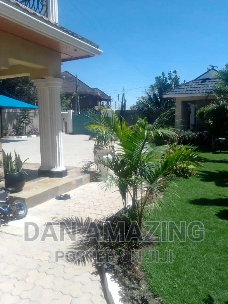 5bdrm Maisonette in Kitengela for sale