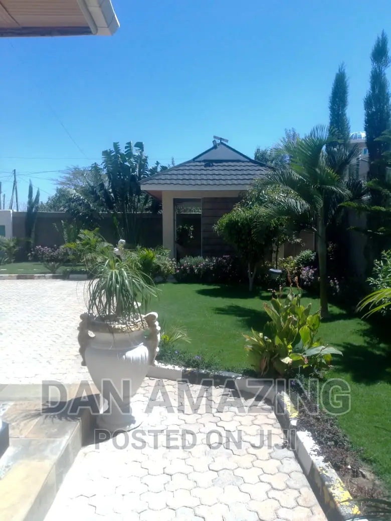 5bdrm Maisonette in Kitengela for sale