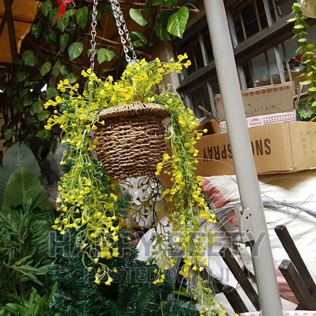 Artificial Wall Hanging With Hanging Basket