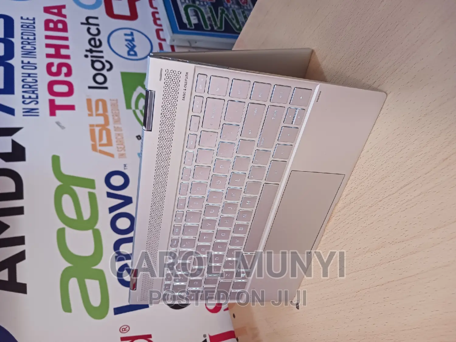 New Laptop HP Spectre 13 8GB Intel Core I5 SSD 256GB
