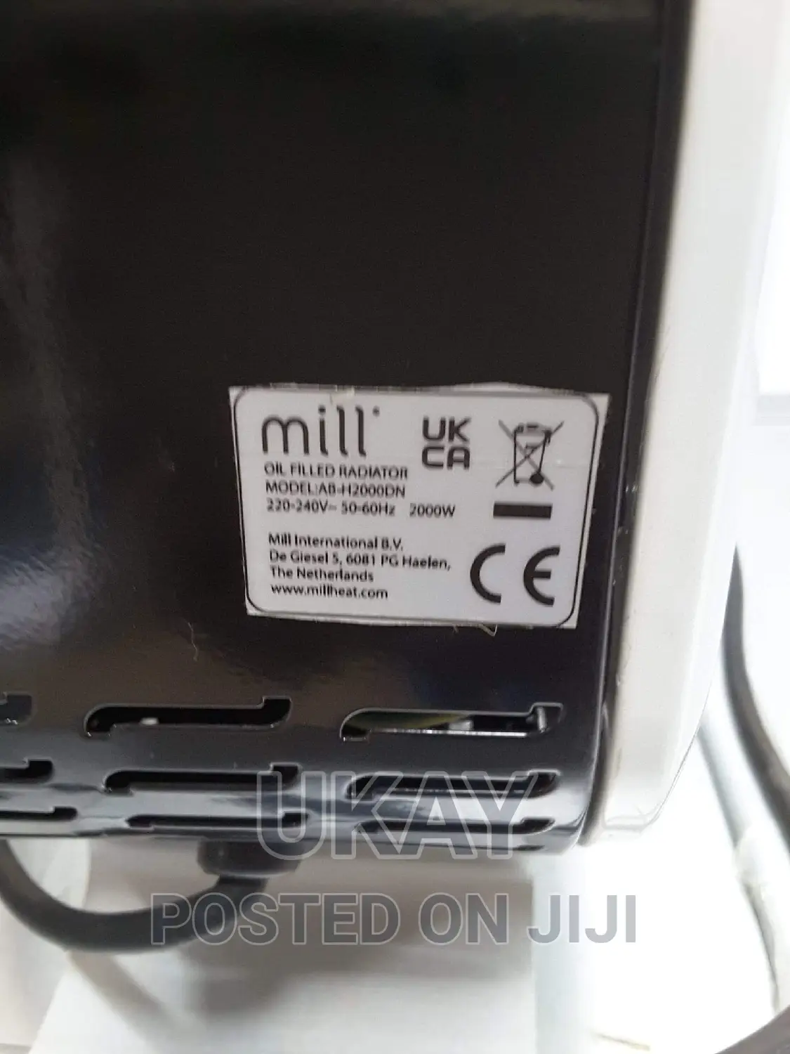 Mill Gentle Air Oil Filled Portable Floor Standing Radiator.