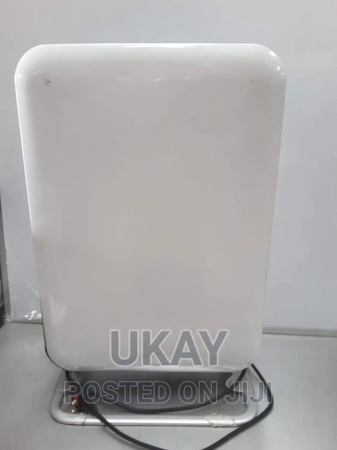 Mill Gentle Air Oil Filled Portable Floor Standing Radiator.
