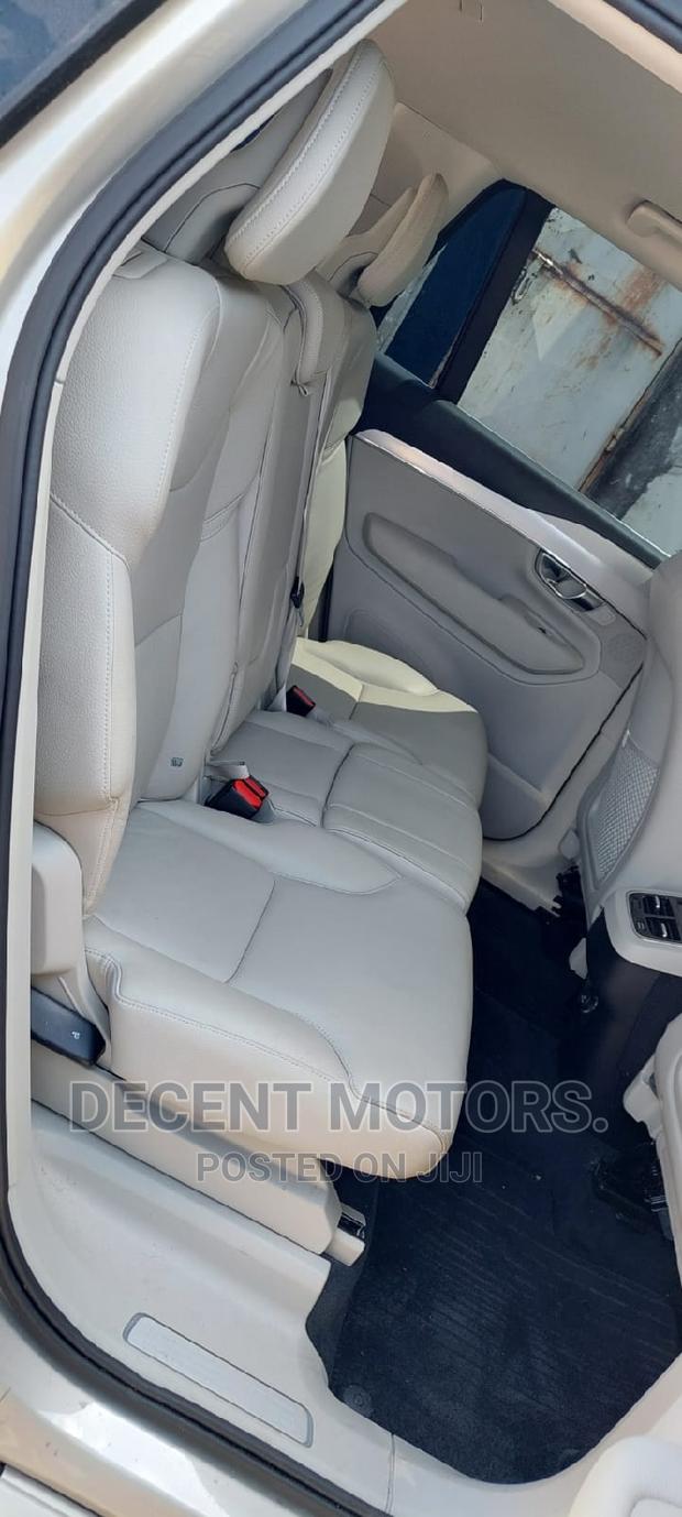 Volvo XC90 2018 Silver - thumbnail 9