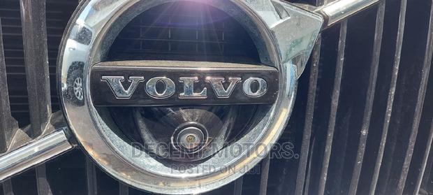 Volvo XC90 2018 Silver - thumbnail 16