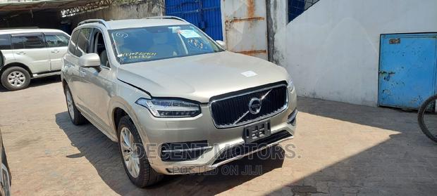 Volvo XC90 2018 Silver - main view