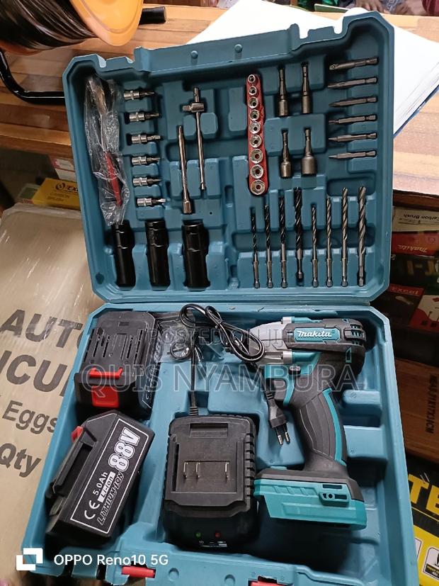 88v Makita Impact Wrench . - thumbnail 3