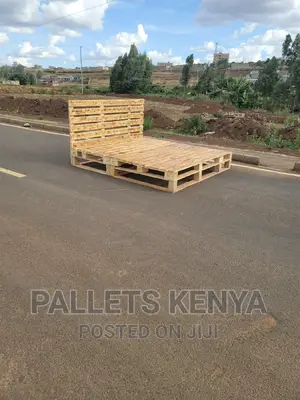 Pallet Bed- 6*6 Detachable and Blazed Pallet Bed. (PM#003,)