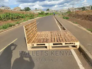 Pallet Bed- 6*6 Detachable and Blazed Pallet Bed. (PM#009,)