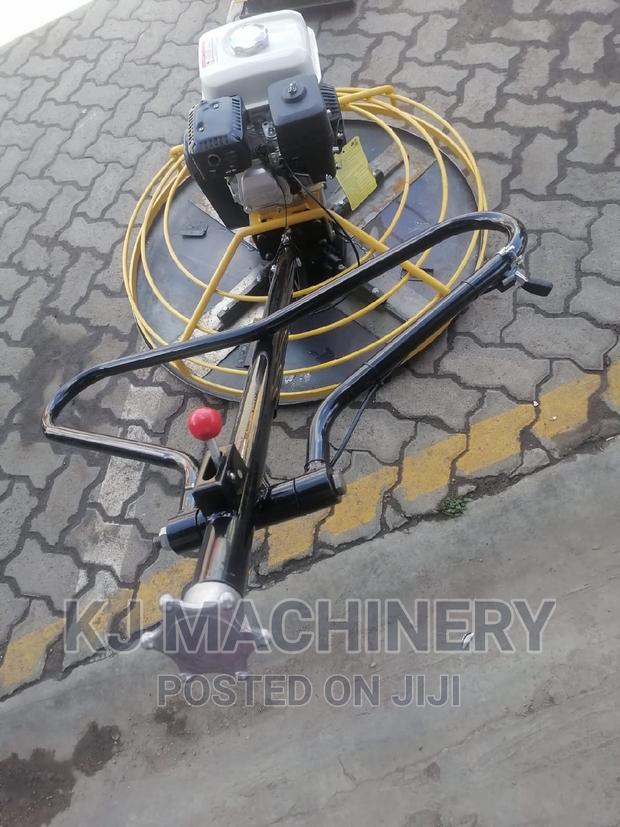 Quality Honda Powered Power Trowel Machine - thumbnail 3