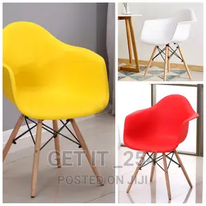 Bucket Shape Eames Chair