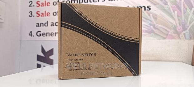 8 Port Network Switch