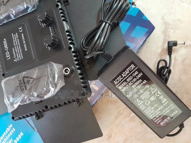 U600 RGB LED Photo Studio Light 3200- - thumbnail 2