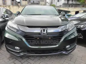 Honda Vezel 2017 Green