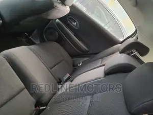 Honda Vezel 2017 Green