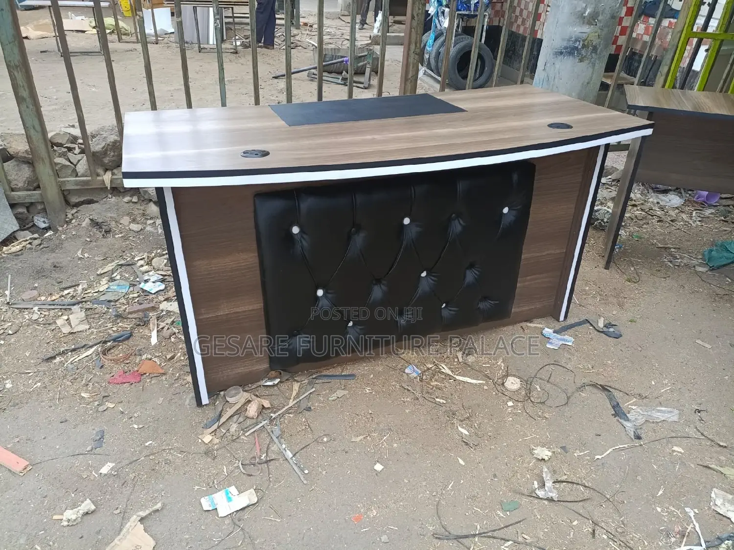 1.5 MTS Executive Desk
