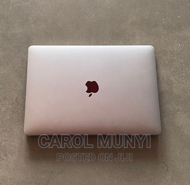 New Laptop Apple MacBook Pro 2015 8GB Intel Core I7 SSD 256GB