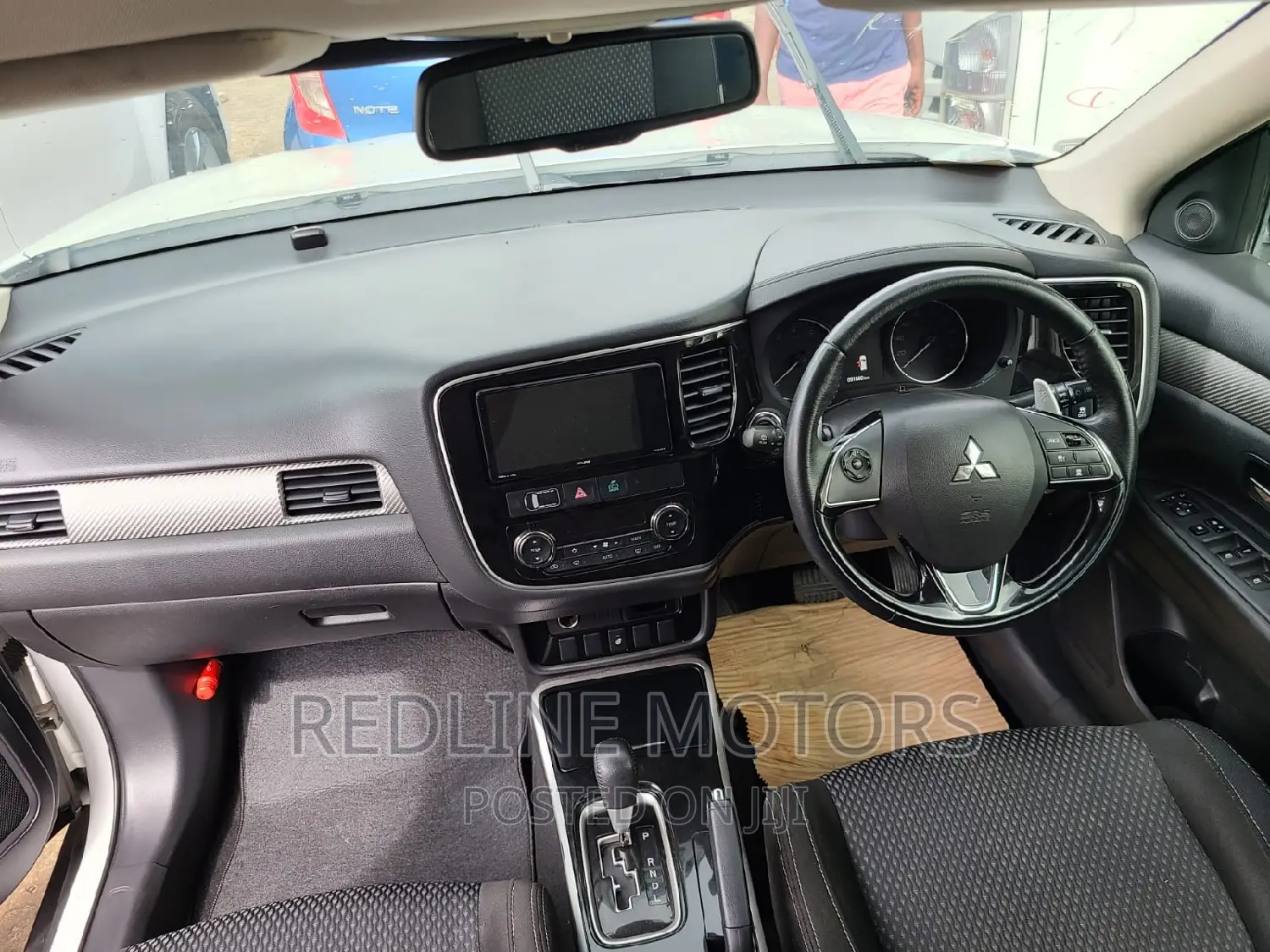 Mitsubishi Outlander 2017 Pearl