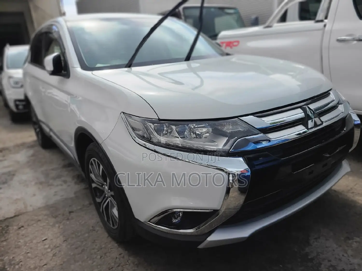Mitsubishi Outlander 2017 Pearl