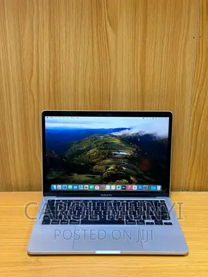 New Laptop Apple MacBook Pro 2015 8GB Intel Core i7 SSD 256GB