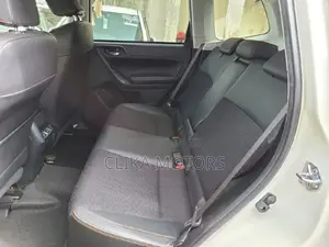 Subaru Forester 2017 Pearl