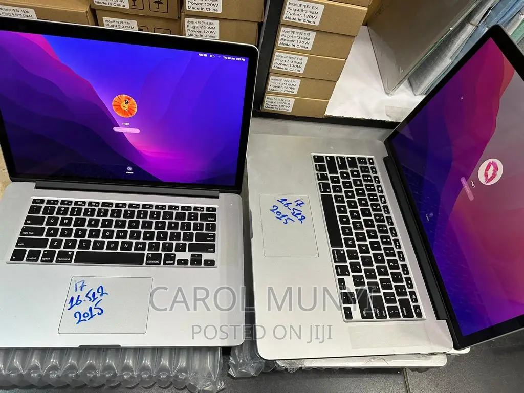 New Laptop Apple MacBook Pro 2015 8GB Intel Core i7 SSD 256GB