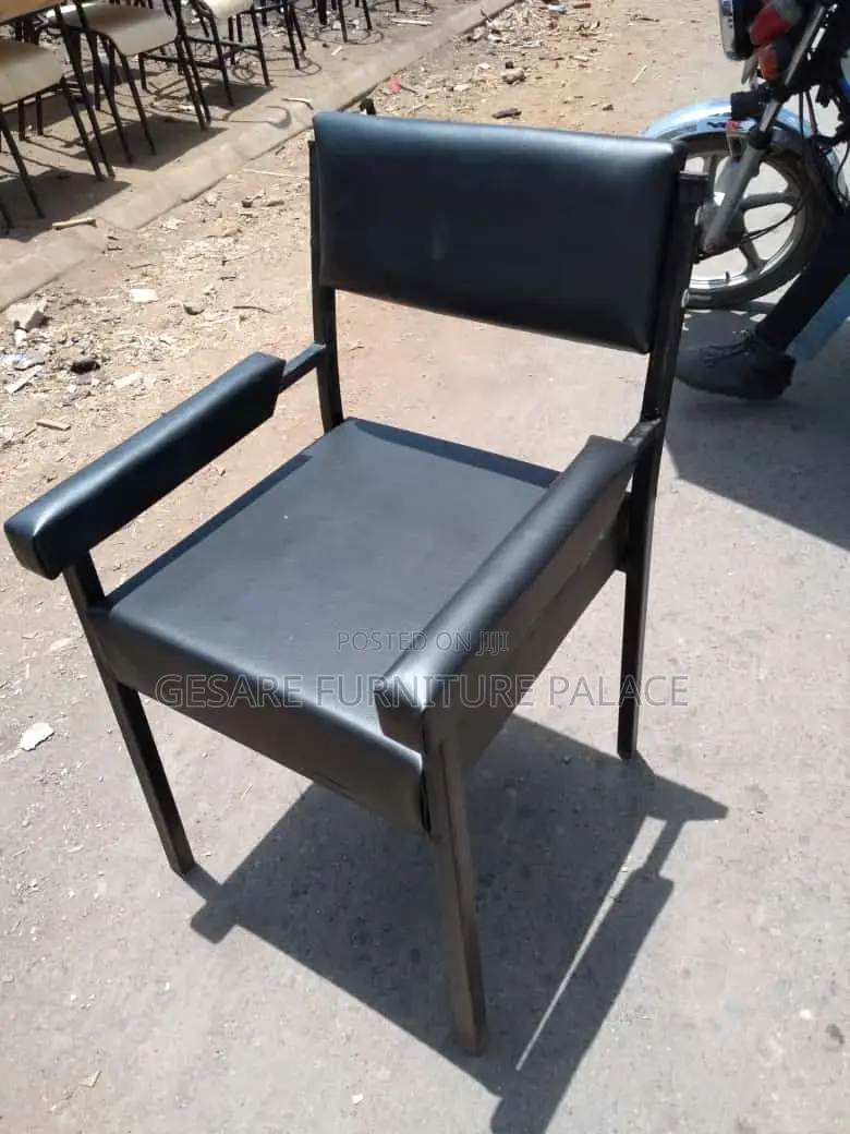 Katalina Chair