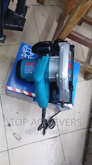 Electric Bosch Circular Saw