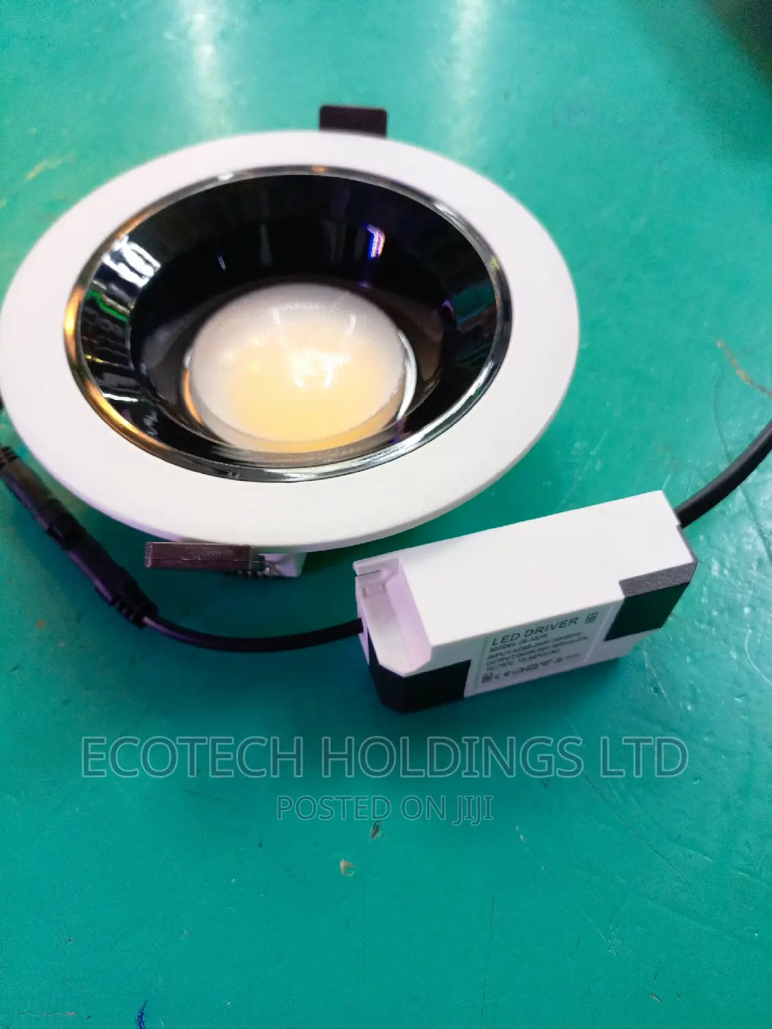18wts Cob Ceiling Downlighter Warm White.