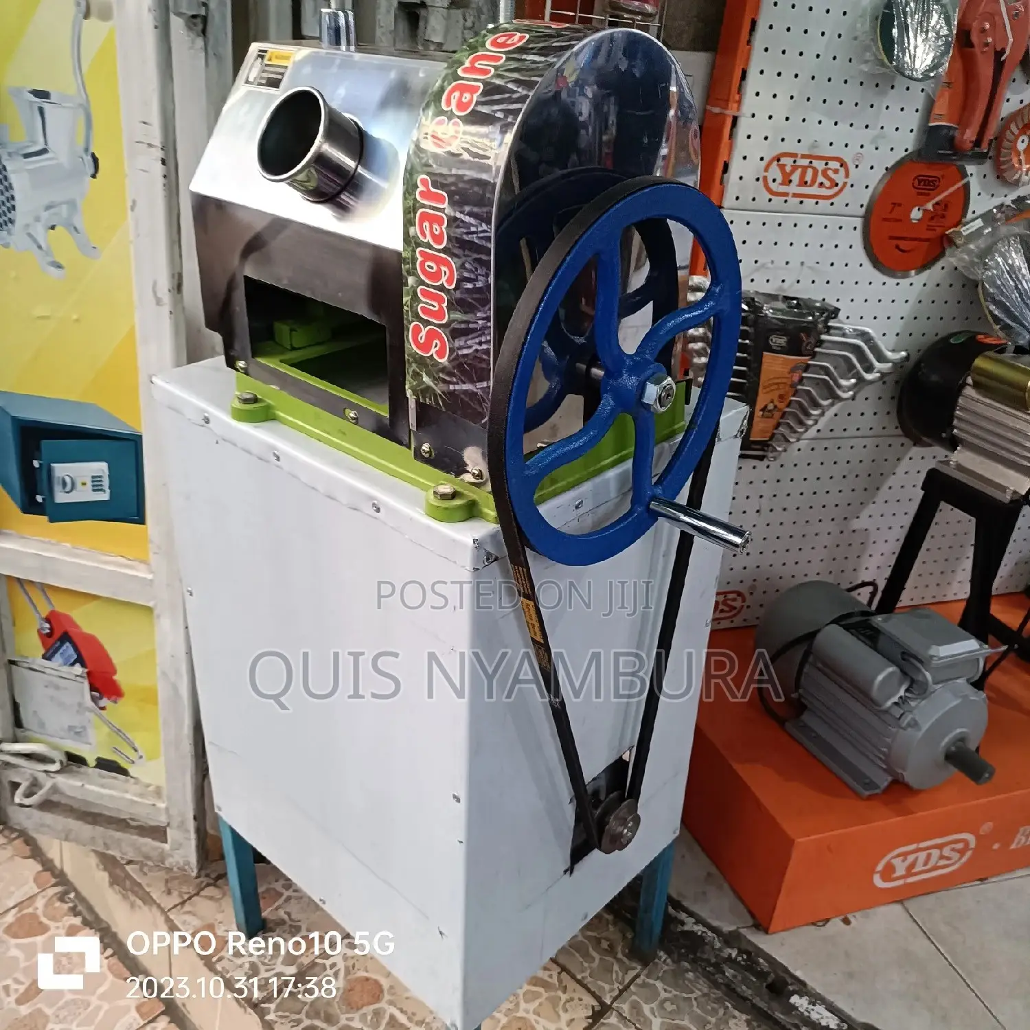 Sugarcane Juicer Machine .