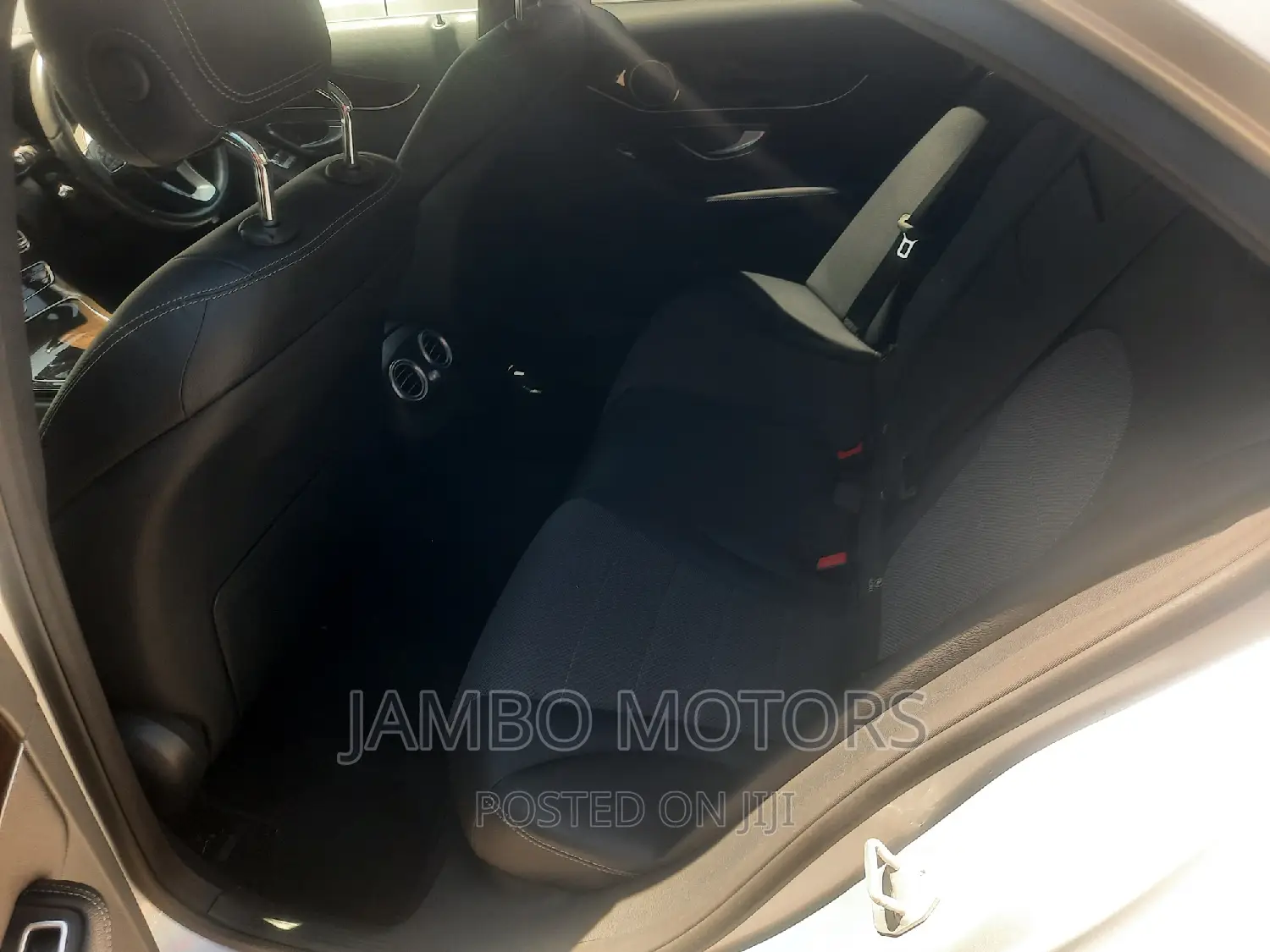 Mercedes-Benz C200 2016 Silver