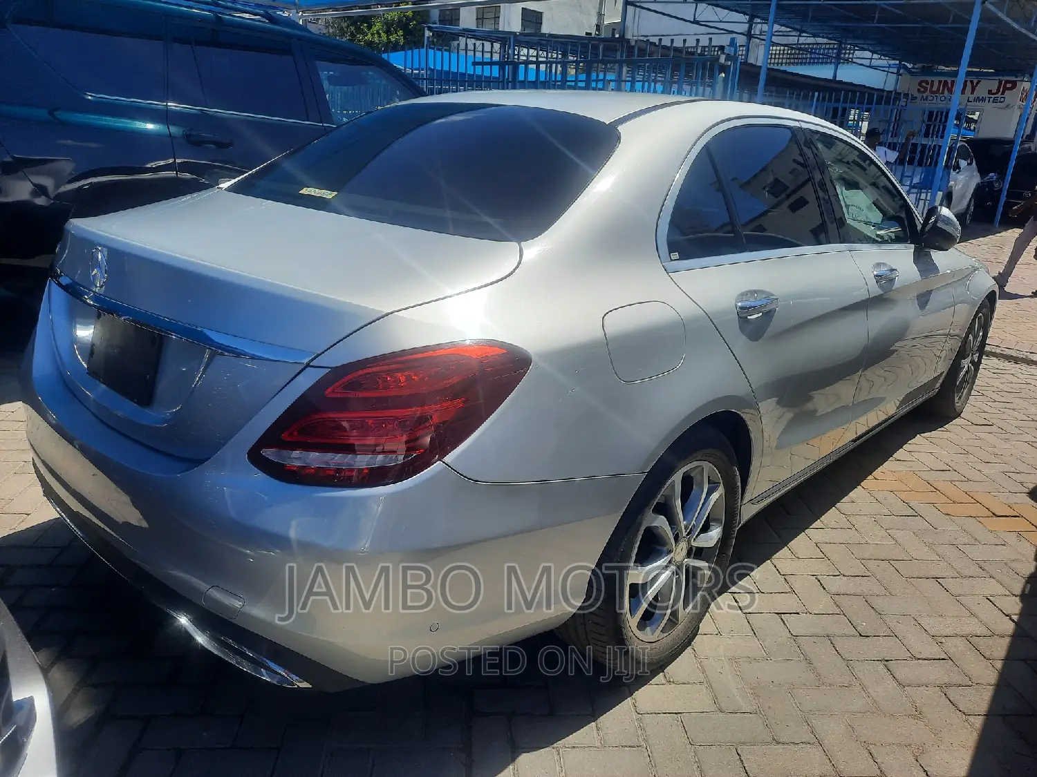 Mercedes-Benz C200 2016 Silver