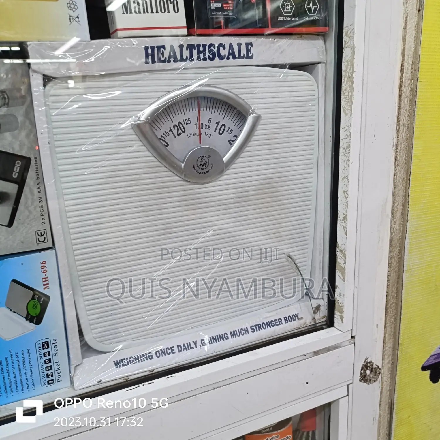 Analogue Body Weight Scale .