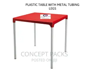 Boulevard Table With Aluminium Legs