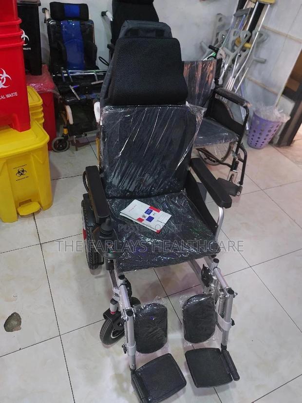 Electric Wheelchair- Executive - thumbnail 3