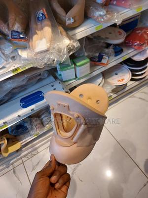 Cervical Collar - Philadelphia. - thumbnail 2