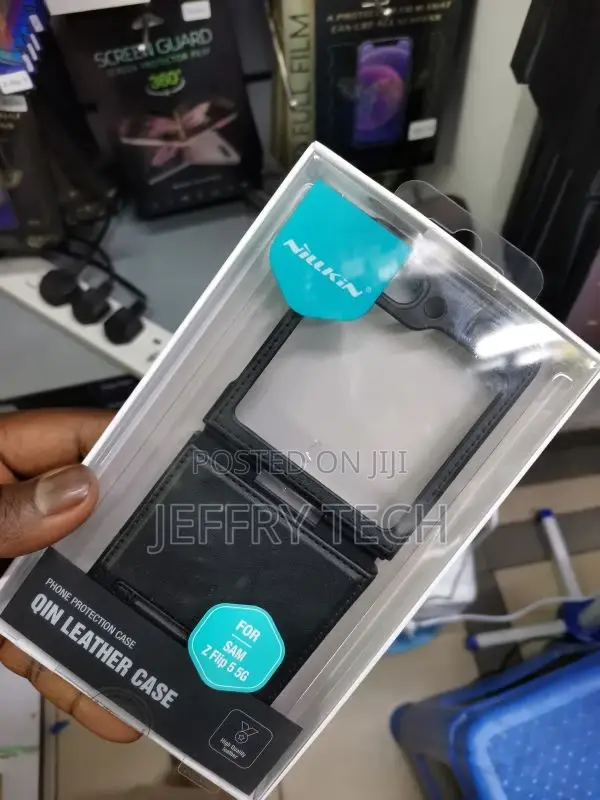 Qin Leather Case for Galaxy Z Flip 5 Black