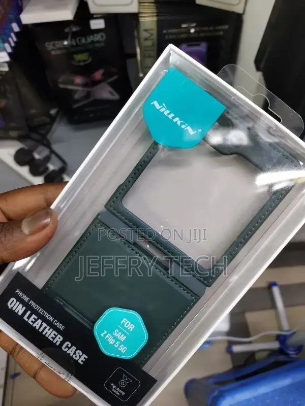 Nillkin Qin Vegan Leather Samsung GALAXY Z Flip 4 Dark Green