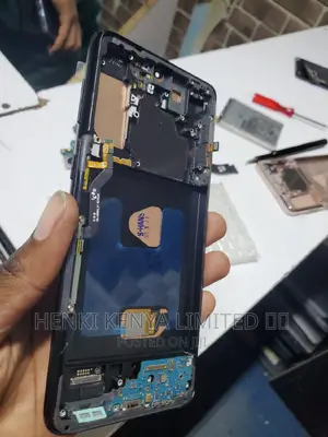Samsung S21plus Quality Screen on Today's Offer
