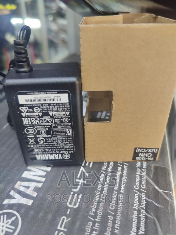 Yamaha 12V Adopter Original - thumbnail 3