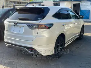 Toyota Harrier 2.0 2017 White