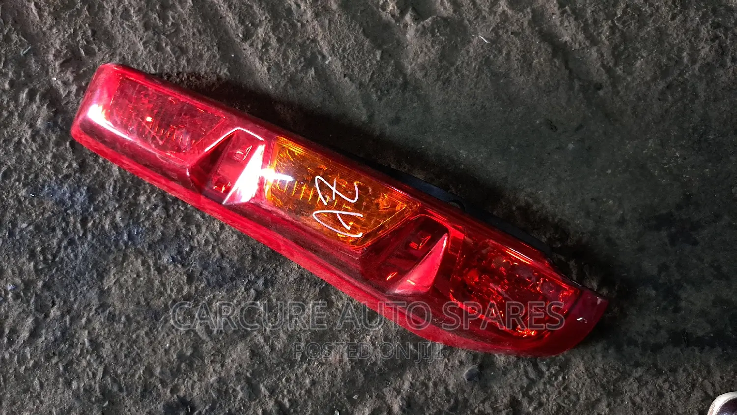 Nissan Xtrail Nt31 Tail Light