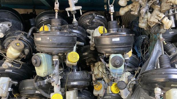 Brake Master Cylinder and Booster Landcruiser Prado 95