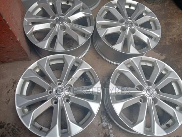 17 Inch Nissan Juke Original Rims Set Silver