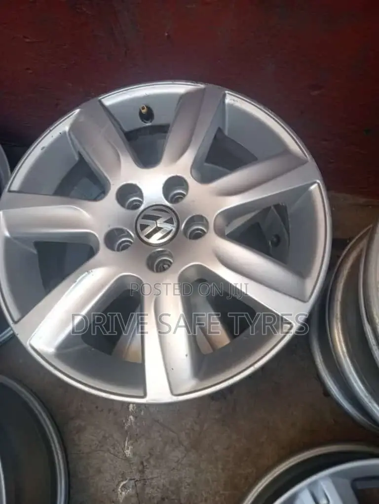 16 Inch Vw Polo Original Rims Set