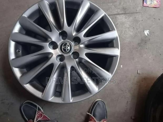 18 Inch Hurrier Original Rims Set Grey - main view