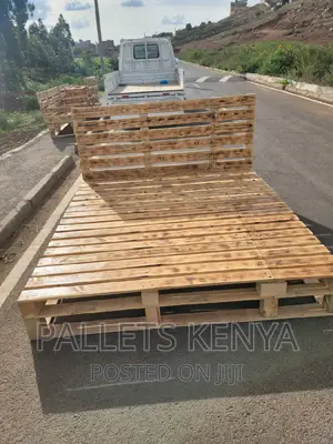 Pallet Bed- 6*6 Detachable and Blazed Pallet Bed. (UR#003,)