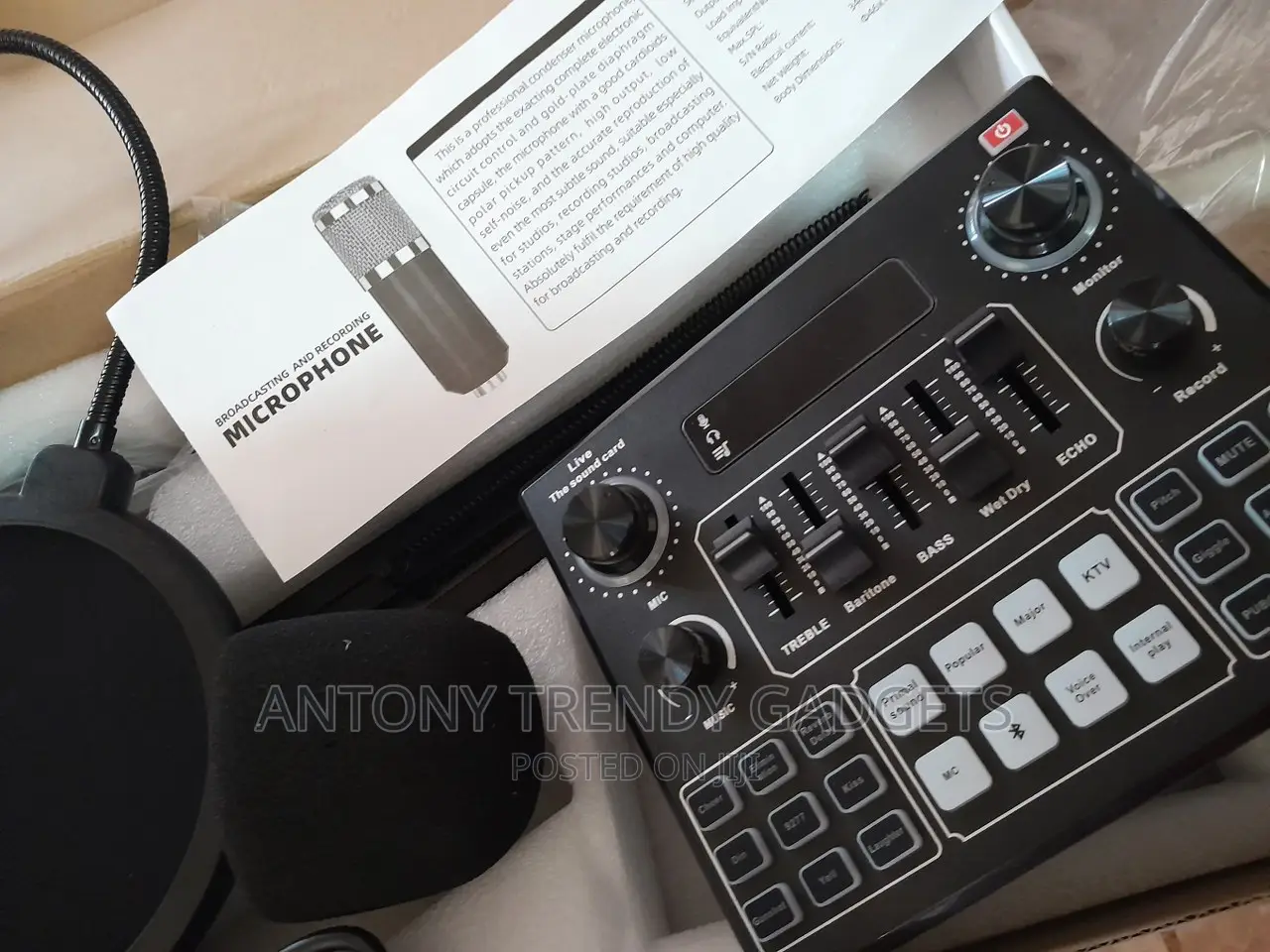 Microphone Kit With V8 Sound Card, Condenser Mic