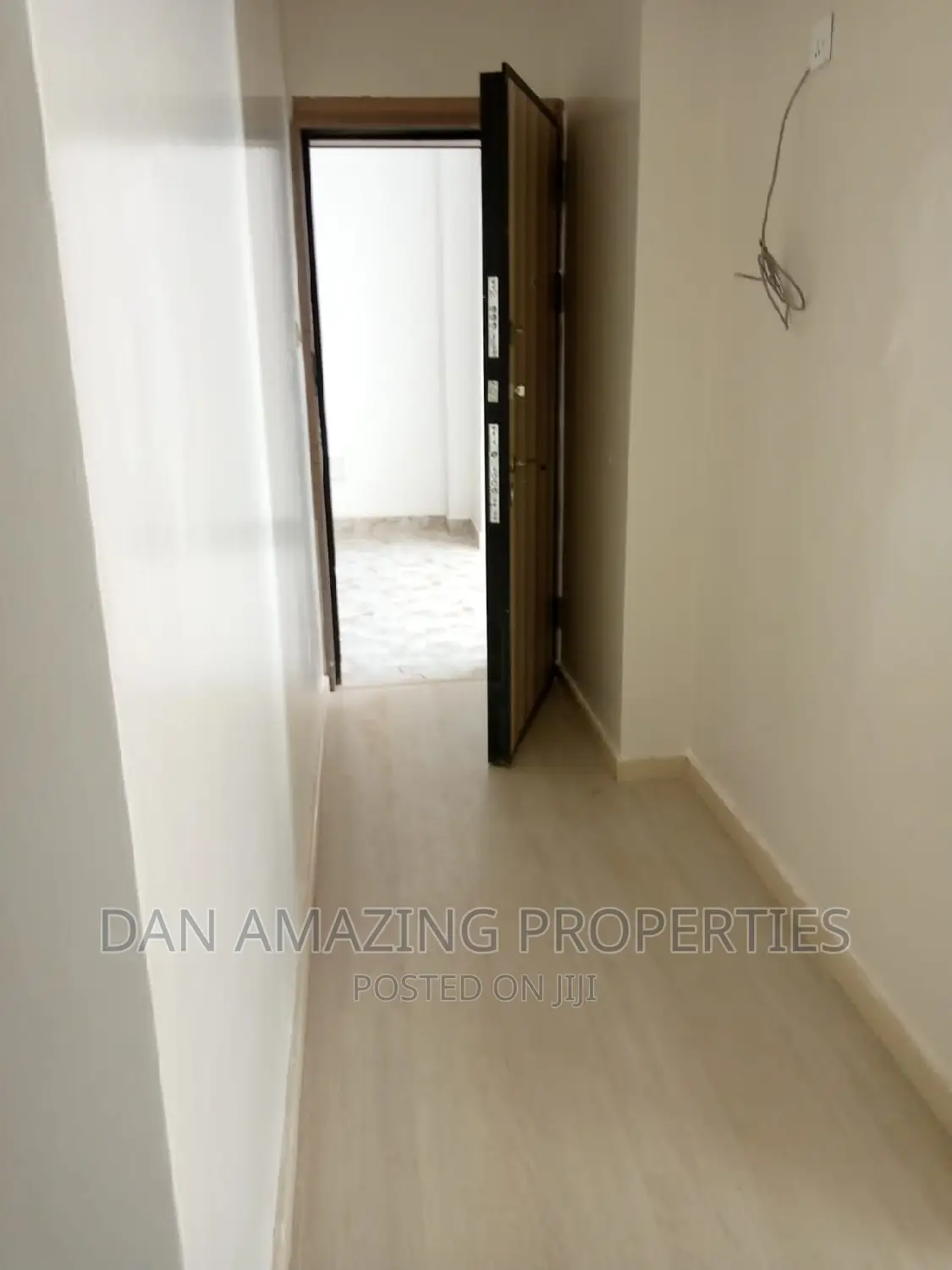 5bdrm Duplex in Parklands/Highridge for sale