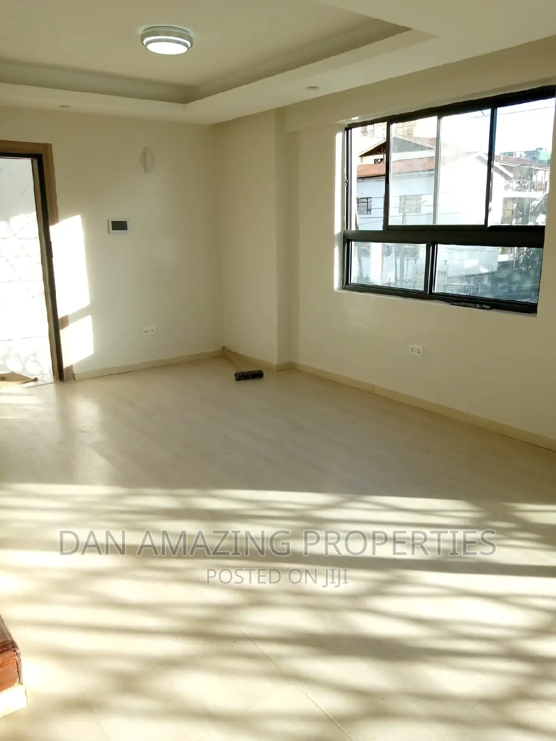 5bdrm Duplex in Parklands/Highridge for sale