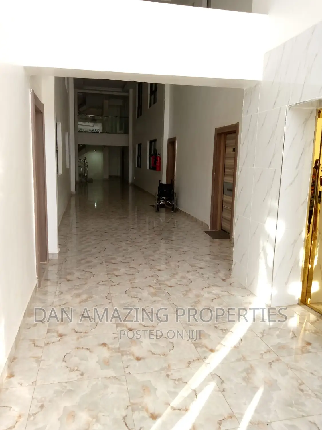 5bdrm Duplex in Parklands/Highridge for sale